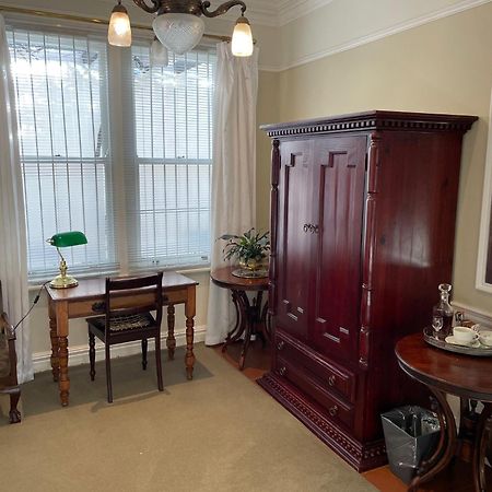 Tintagel Guest House เคปทาวน์ ภายนอก รูปภาพ