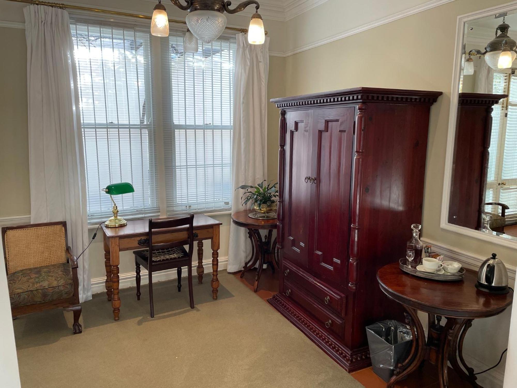 Tintagel Guest House เคปทาวน์ ภายนอก รูปภาพ